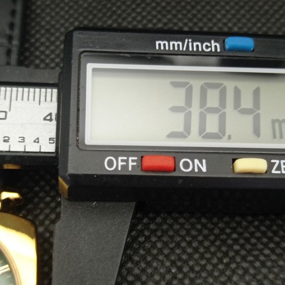 Vintage 1973 Square Henri Sandoz Manual Mens Gold Watch W/Green Face - Picture 7 of 8